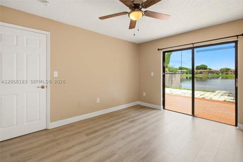 2555 W 65th St, Hialeah FL - photo 16 of 27