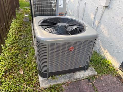 10350 SW 220th St 144, Cutler Bay FL - photo 11 of 15