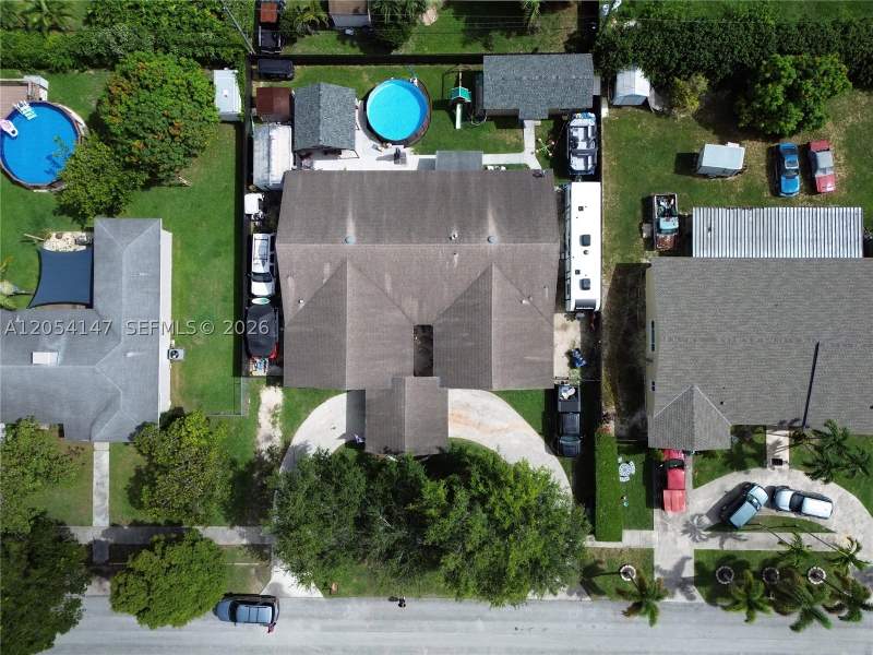 5 bedroom SingleFamilyResidence at 225 NW 21st St, Porvenir Amd Plat 2, Homestead — photo 3