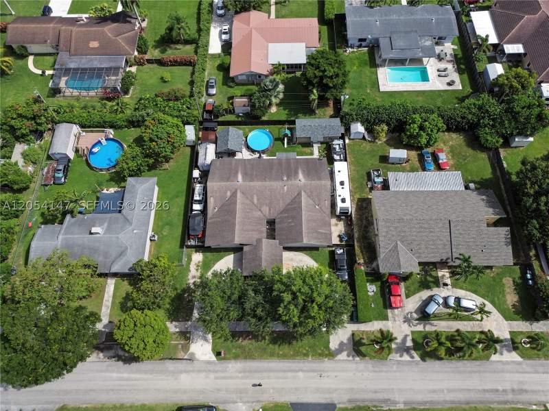 5 bedroom SingleFamilyResidence at 225 NW 21st St, Porvenir Amd Plat 2, Homestead — photo 5