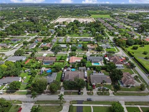 225 NW 21st St, Homestead FL - photo 6 of 56