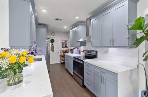 11241 SW 177th St, Miami FL - photo 7 of 29