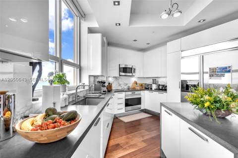 848 Brickell Key Drive Lph4401, Miami FL - photo 14 of 54