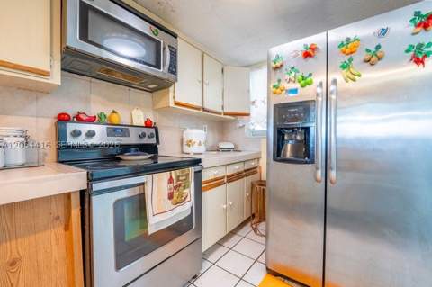 9917 W Okeechobee Rd 3-306, Hialeah Gardens FL - photo 16 of 27