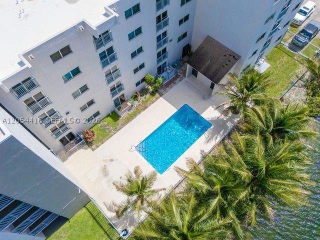 1 bedroom Condominium at 9917 W Okeechobee Rd 3-306, Vista Del Lago I Condo, Hialeah Gardens — photo 2