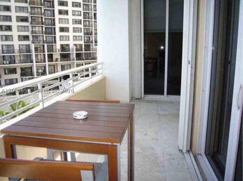 808 Brickell Key Dr 606, Miami FL - photo 6 of 13