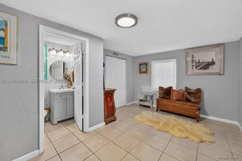 1230 NW 84th Ter, Miami FL - photo 12 of 30