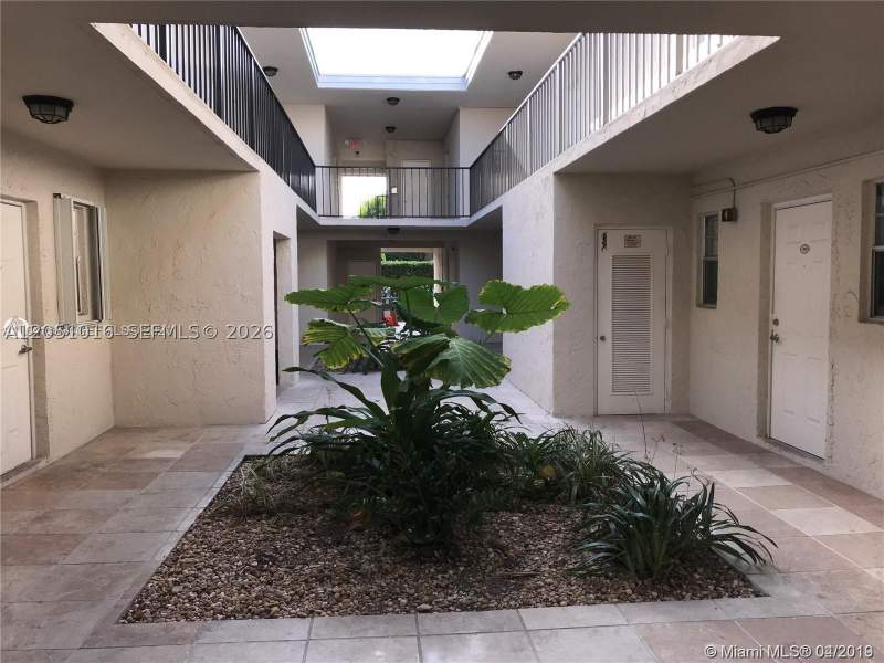 0 bedroom Condominium at 6715 N Kendall Dr 707, Villas Of Pinecrest Condo, Pinecrest — photo 3
