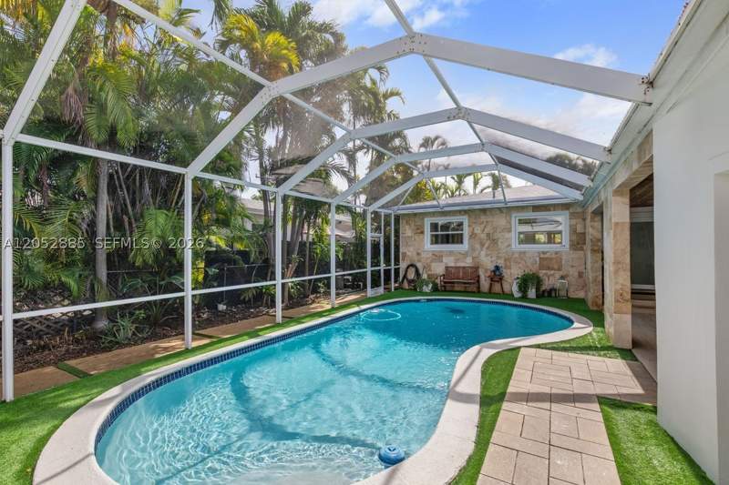 4 bedroom SingleFamilyResidence at 7505 Mutiny Ave, Treasure Island, North Bay Village — photo 2