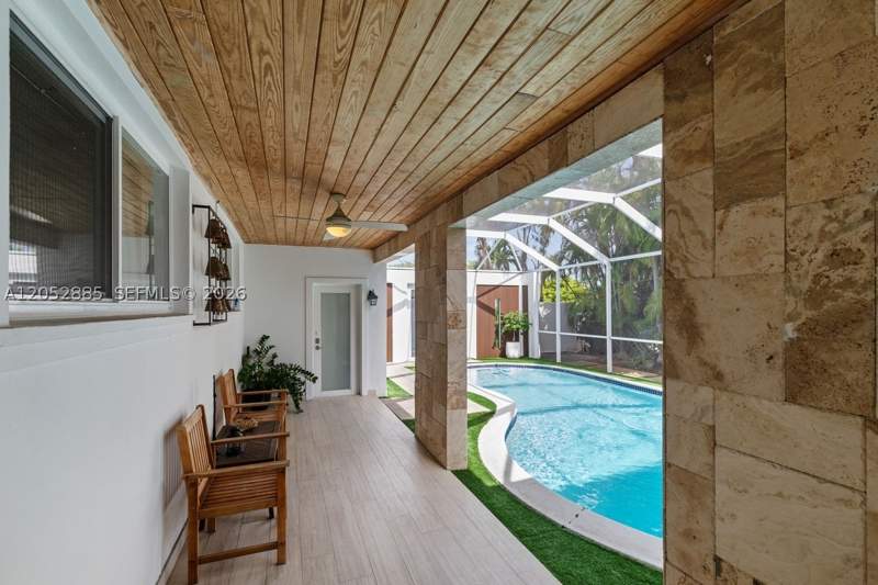 4 bedroom SingleFamilyResidence at 7505 Mutiny Ave, Treasure Island, North Bay Village — photo 3