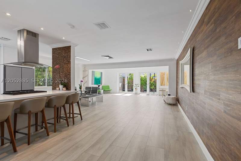 4 bedroom SingleFamilyResidence at 7505 Mutiny Ave, Treasure Island, North Bay Village — photo 4