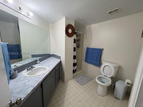7035 NW 186th St D302, Hialeah FL - photo 6 of 14