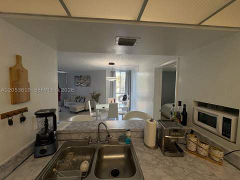 7035 NW 186th St D302, Hialeah FL - photo 7 of 14