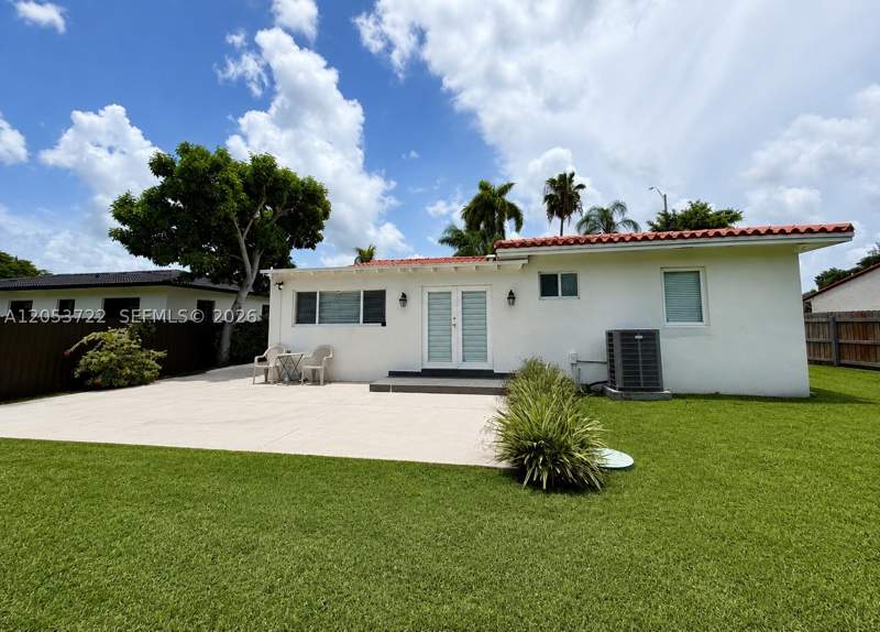 4 bedroom SingleFamilyResidence at 6320 SW 24th St, Kinbrey Sub, Miami — photo 4