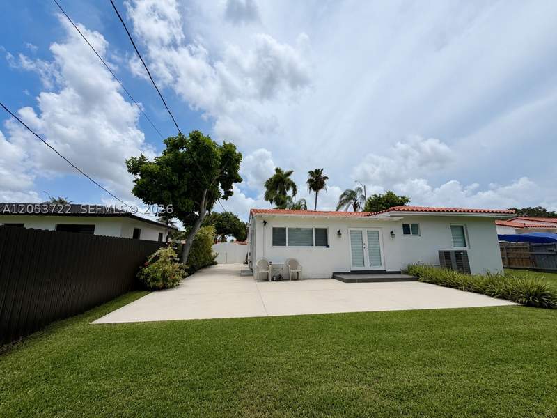4 bedroom SingleFamilyResidence at 6320 SW 24th St, Kinbrey Sub, Miami — photo 5