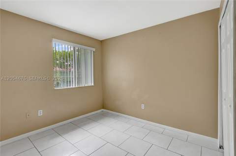2874 SE 15th Rd 52, Homestead FL - photo 11 of 16