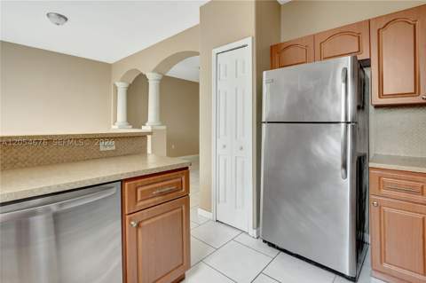 2874 SE 15th Rd 52, Homestead FL - photo 8 of 16