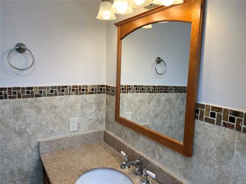 709 Curtiss Pkwy 11, Miami Springs FL - photo 14 of 26