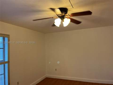 709 Curtiss Pkwy 11, Miami Springs FL - photo 22 of 26