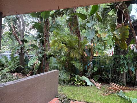 709 Curtiss Pkwy 11, Miami Springs FL - photo 24 of 26