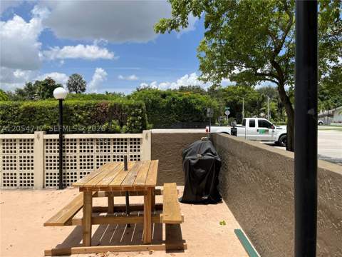 709 Curtiss Pkwy 11, Miami Springs FL - photo 7 of 26