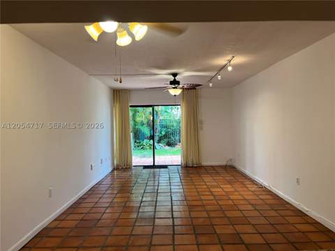 709 Curtiss Pkwy 11, Miami Springs FL - photo 8 of 26