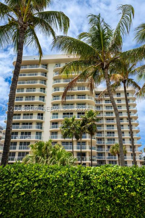 8855 Collins Ave 11B, Surfside FL - photo 12 of 14