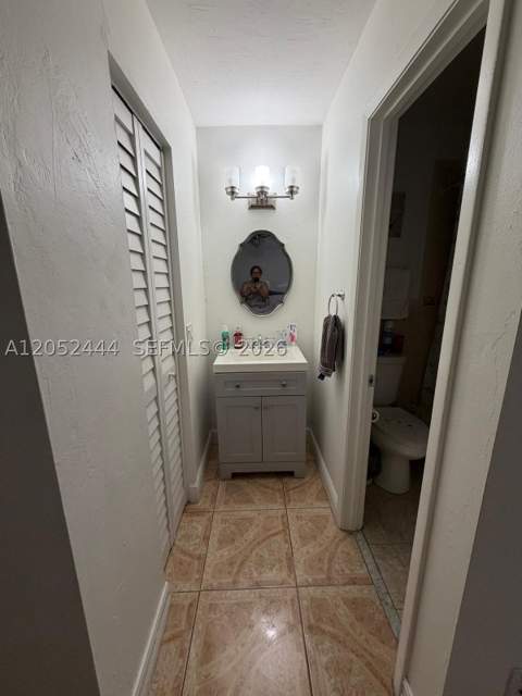 2760 W 63rd Pl 106-23, Hialeah FL - photo 22 of 33