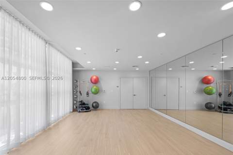 350 NE 24th St 401, Miami FL - photo 17 of 33