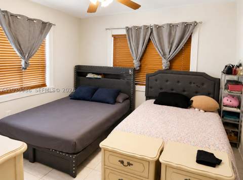 549 Meridian Ave 12, Miami Beach FL - photo 8 of 14