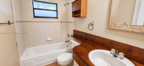 10370 SW 220th St 228, Cutler Bay FL - photo 10 of 16