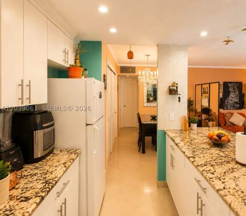 1725 James Ave 12A, Miami Beach FL - photo 14 of 28