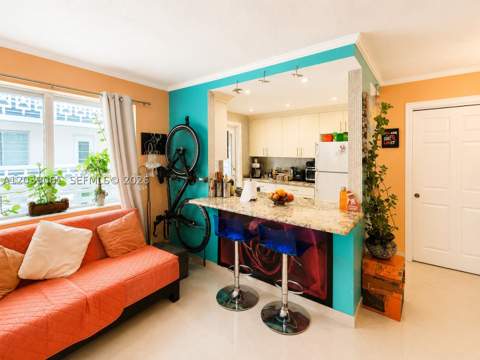 1725 James Ave 12A, Miami Beach FL - photo 16 of 28