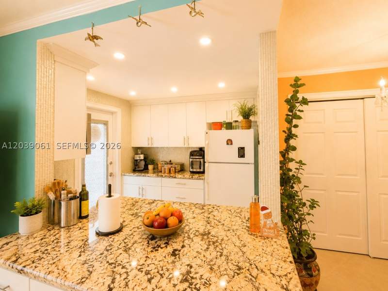 1 bedroom Condominium at 1725 James Ave 12A, Lee Manor Condo, Miami Beach — photo 2