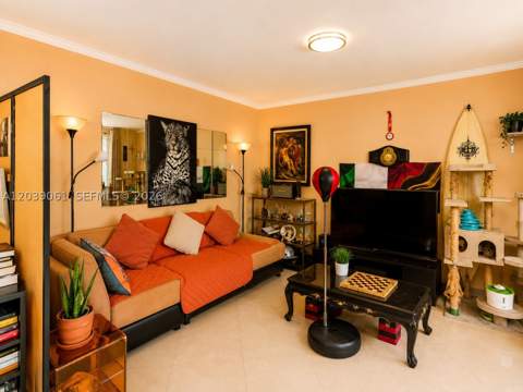 1725 James Ave 12A, Miami Beach FL - photo 21 of 28