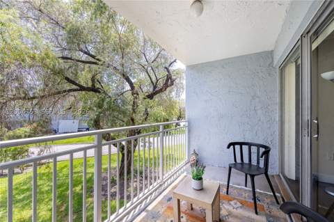 9365 Fontainebleau Blvd E205, Miami FL - photo 13 of 21