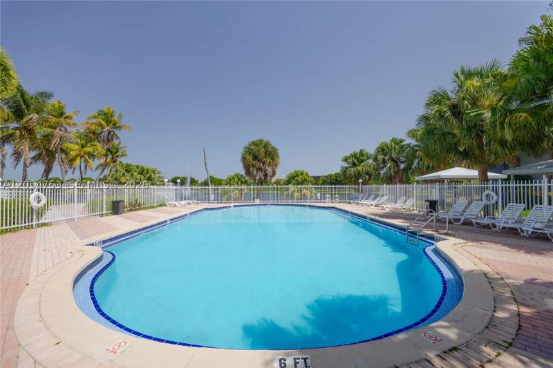 2 bedroom Condominium at 9365 Fontainebleau Blvd E205, The Beach Club Fontainebl, Miami — photo 4