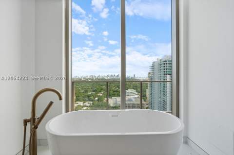 2678 Tigertail Ave Ph1, Miami FL - photo 16 of 46