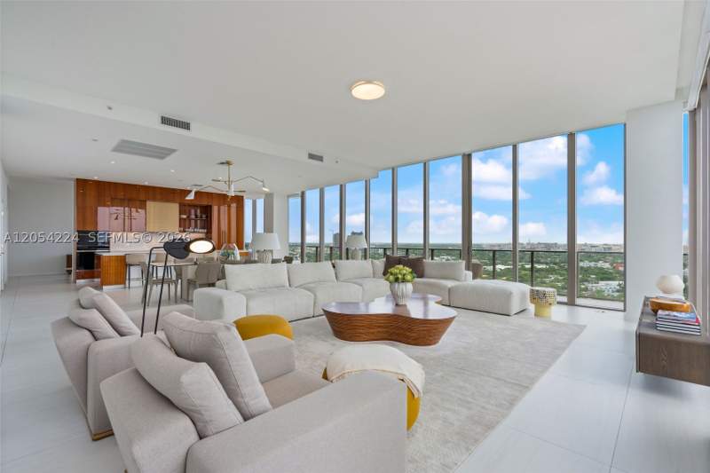 4 bedroom Condominium at 2678 Tigertail Ave Ph1, Mr. C Residences, Miami — photo 4