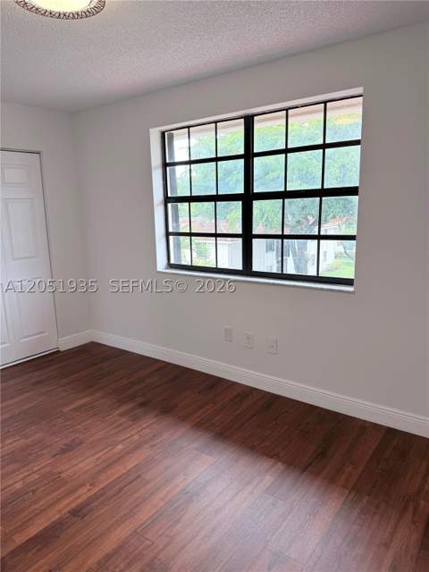 9850 Hammocks Blvd 107, Miami FL - photo 11 of 30