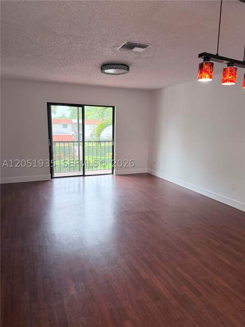 9850 Hammocks Blvd 107, Miami FL - photo 18 of 30