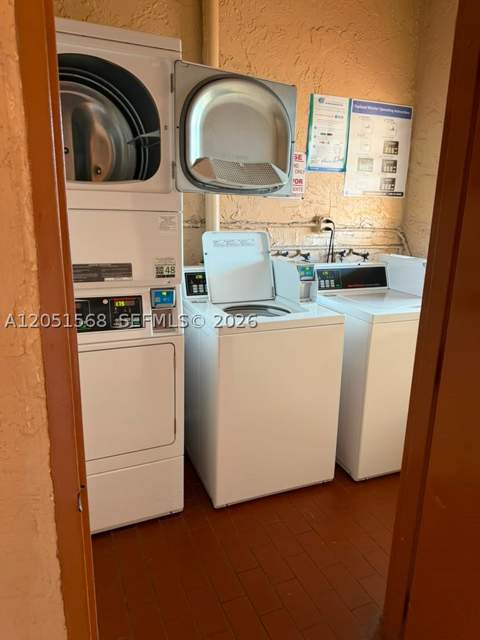 1630 W 46th St 504C, Hialeah FL - photo 9 of 10