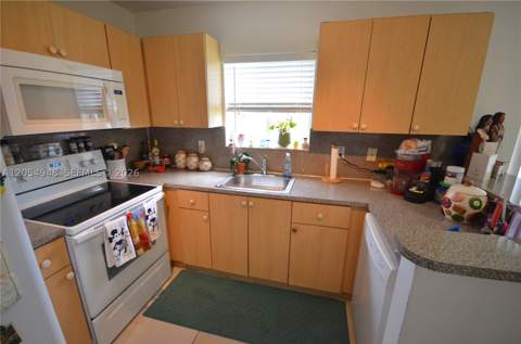 1270 SE 27th St 101, Homestead FL - photo 17 of 22