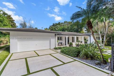 6511 Riviera Dr, Coral Gables FL - photo 24 of 26
