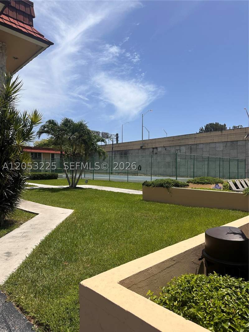 2 bedroom Condominium at 5325 SW 77th Ct 107F, Lakeview Gardens Condo, Miami — photo 2