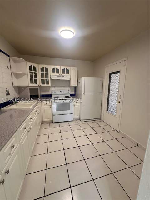 5325 SW 77th Ct 107F, Miami FL - photo 6 of 15