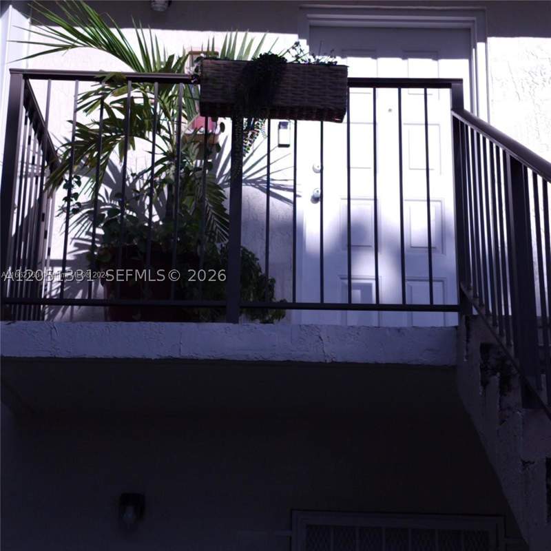 2 bedroom Condominium at 7121 SW 129th Ave 5, Greentree Condo II, Miami — photo 2