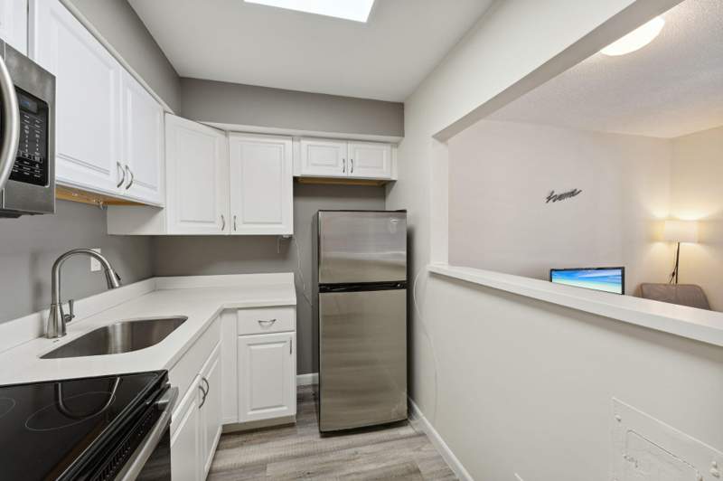1 bedroom Condominium at 1450 NE 170th Street 114, Floridian Arms Condo, North Miami Beach — photo 4