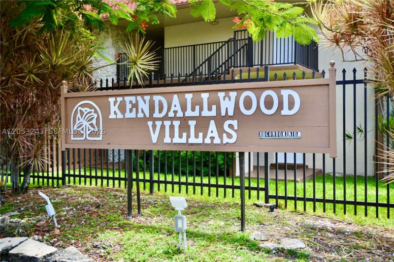 2 bedroom Condominium at 10447 SW 108th Ave 270, Kendallwood Villas Condo, Miami — photo 2