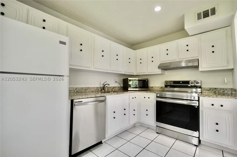 2 bedroom Condominium at 10447 SW 108th Ave 270, Kendallwood Villas Condo, Miami — photo 5
